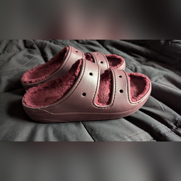 Cozzzy Croc Sandals - Picture 3 of 5